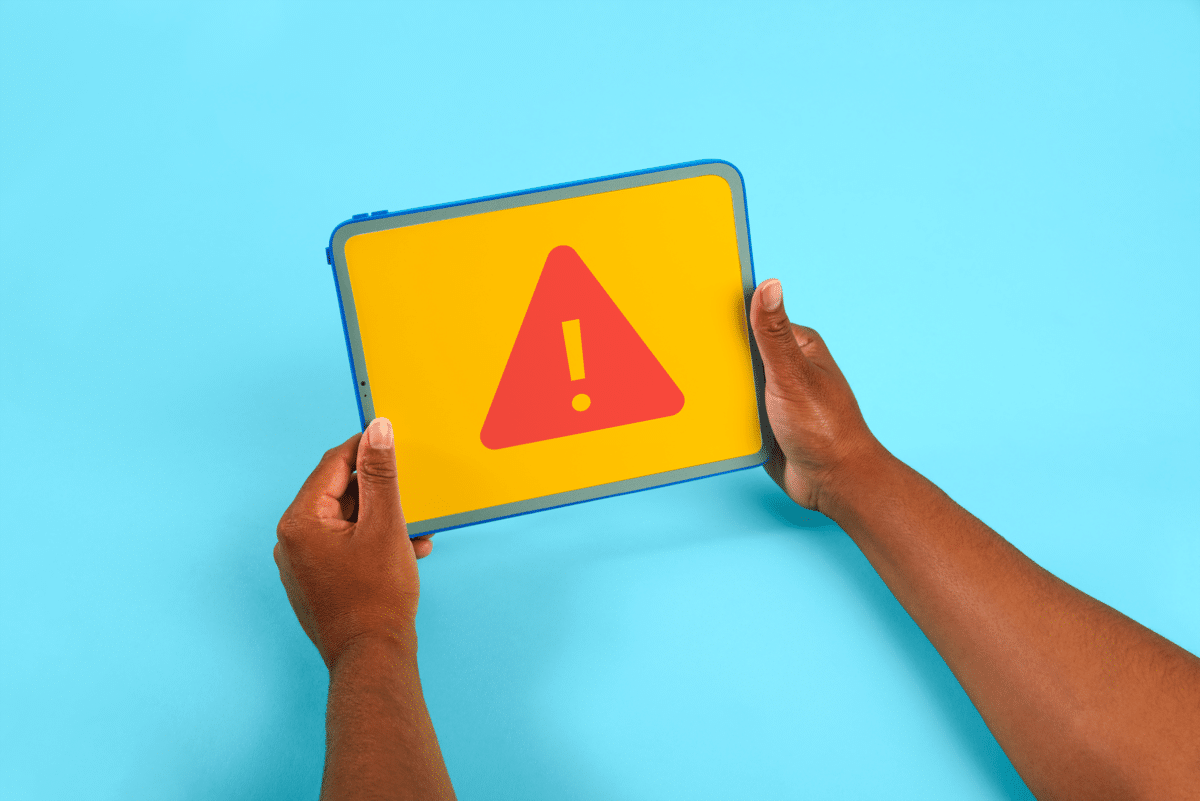 Tablet mit Symbolbild für ein Incidentmanagement